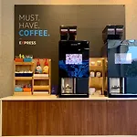 Holiday Inn Express Hotel & Suites Minneapolis-Downtown Convention Center By Ihg